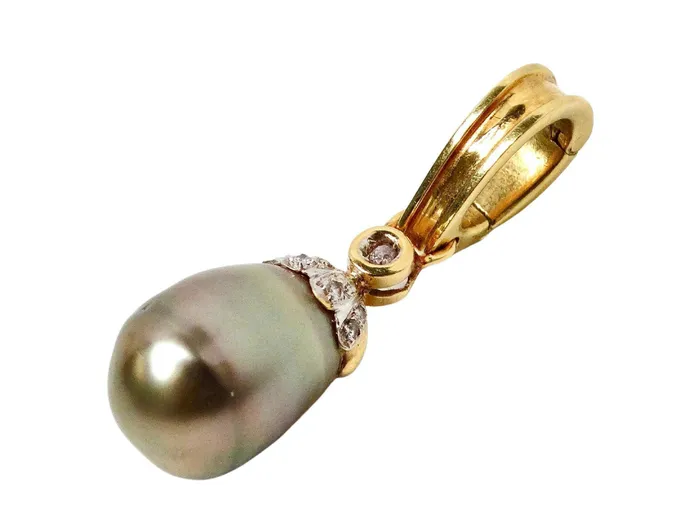 1960s Art Deco Style Tahitian Pearl 18k Solid Yellow Gold Pendant With Diamonds Vintage by Misty Necklaces